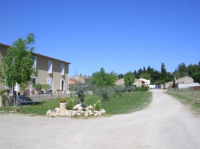 La Sarriette - Chambres d'hôtes et gîte d'étape à Eygalières